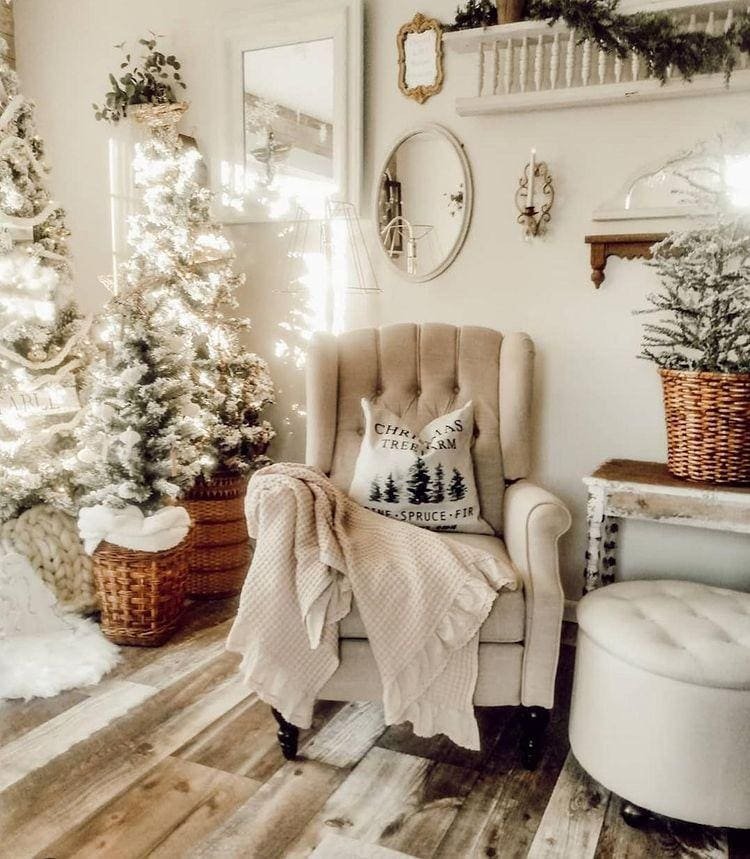 Cozy Christmas Reading Corner